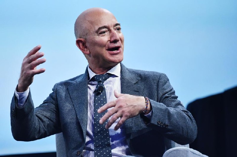 Leadership lessons from Jeff Bezos Leadership Style